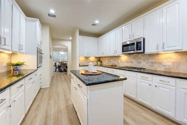 Building Photo - 2327 Centerbrook Ln