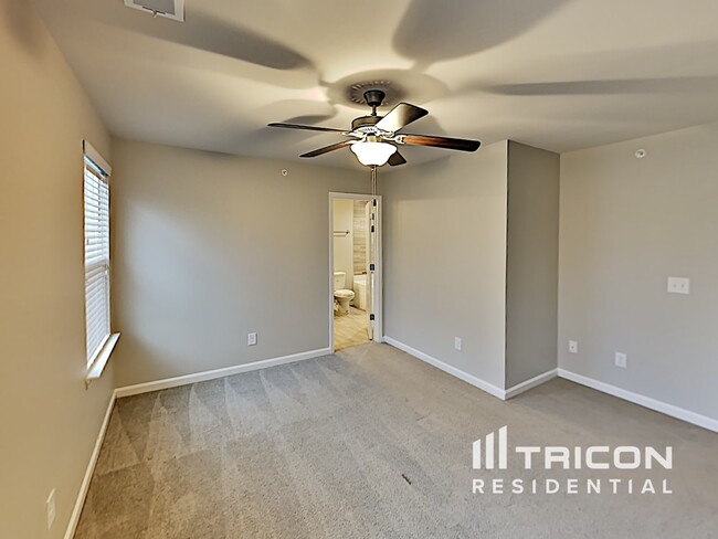 Building Photo - 204 Ashmere Ct