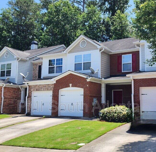 Building Photo - 3325 Fernview Dr