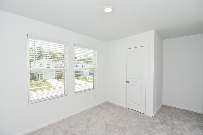Building Photo - 21430 Carosella Dr