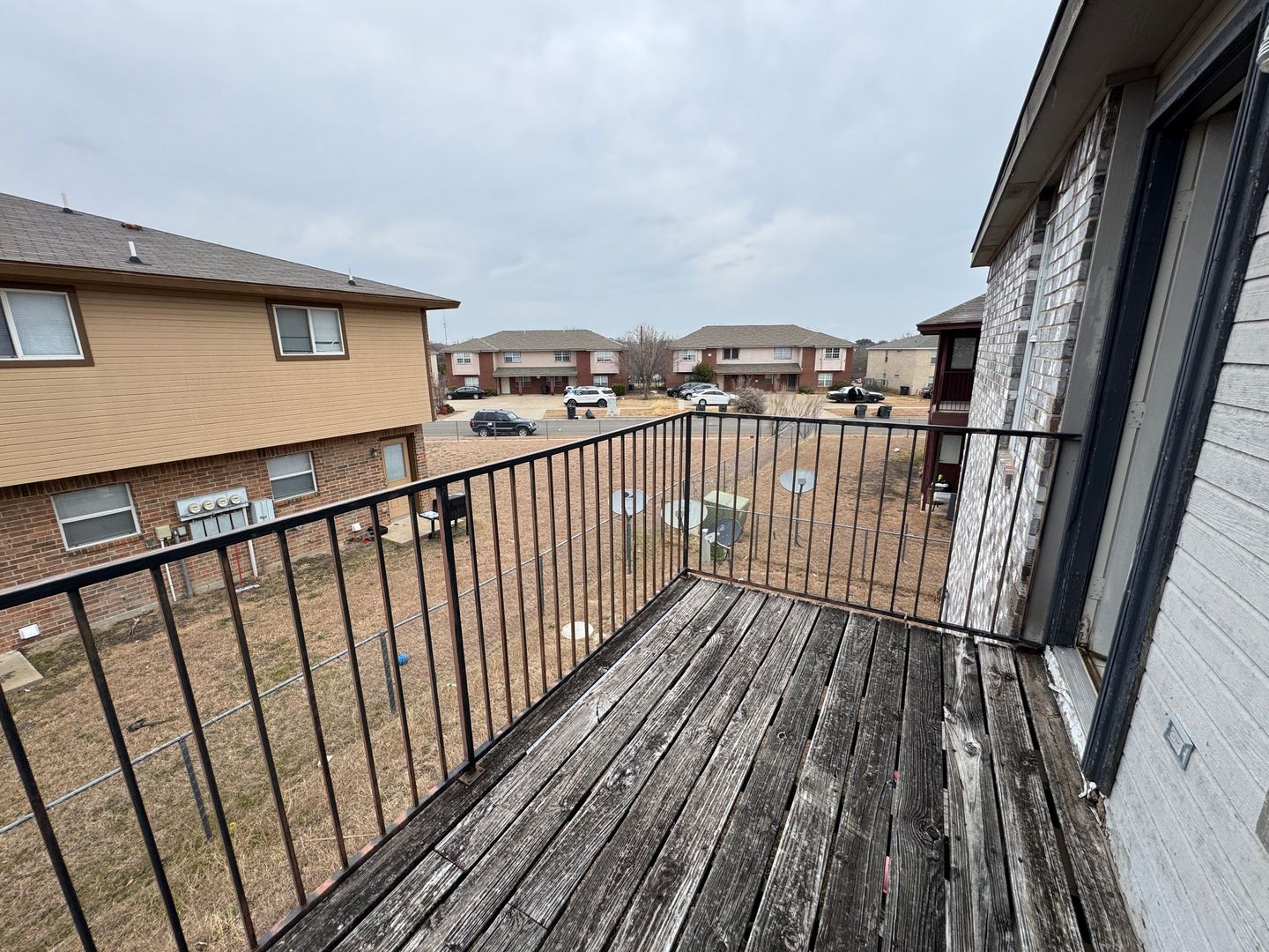 Building Photo - 3203 Toledo Dr