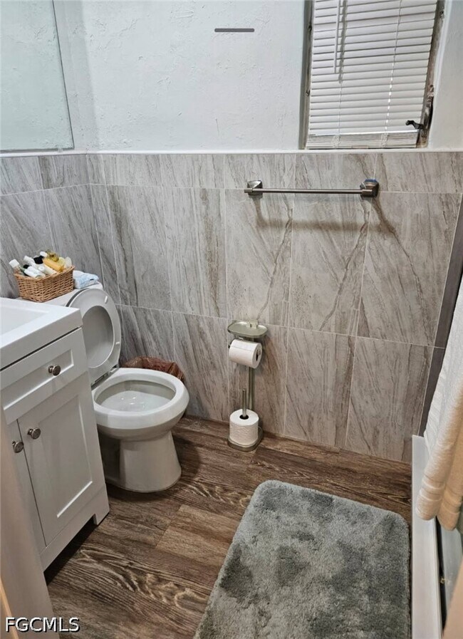 Building Photo - 1288 Waite Dr