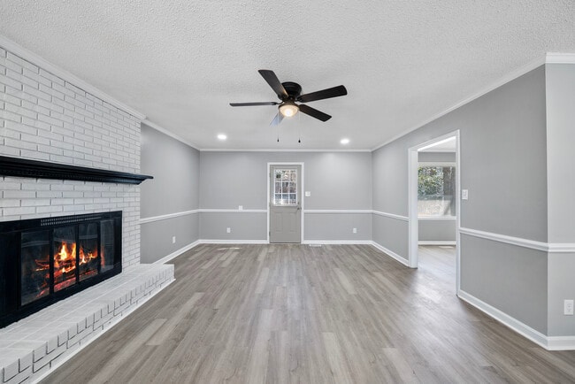 Building Photo - Mayodan