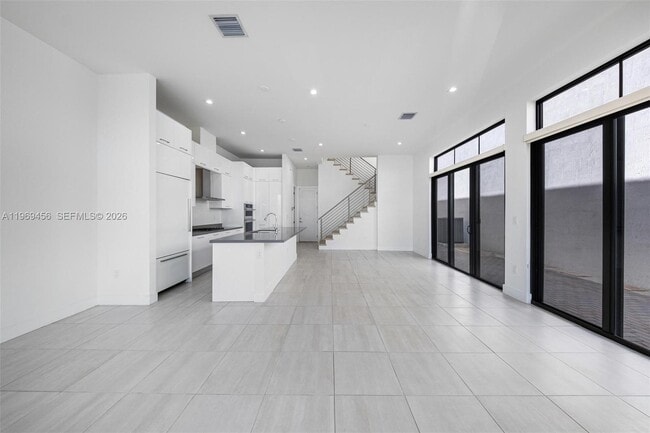 Building Photo - 8120 NW 43rd St