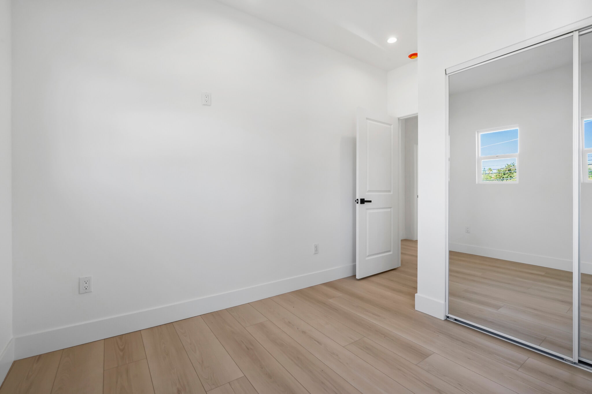 Building Photo - 11533 Dronfield Ave