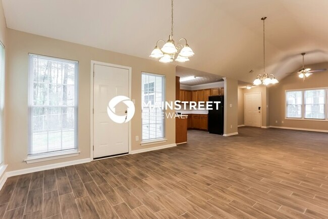 Building Photo - 3 Bedroom Pet-Friendly Home in SHARPSBURG,...