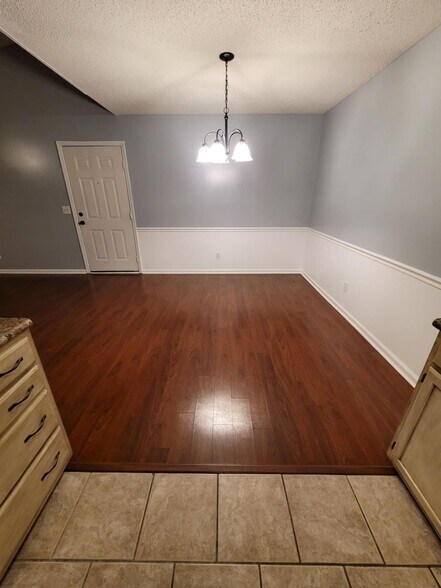 Building Photo - 3125 S Cashua Dr