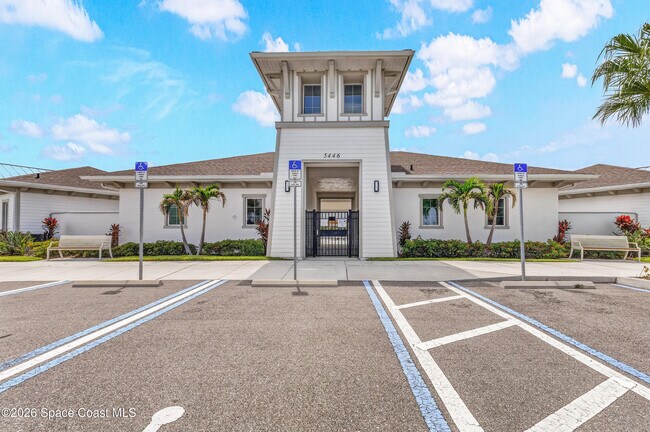 Building Photo - 6691 Cameo Dr