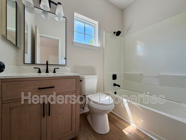 Building Photo - 6415 Mallard View Ln