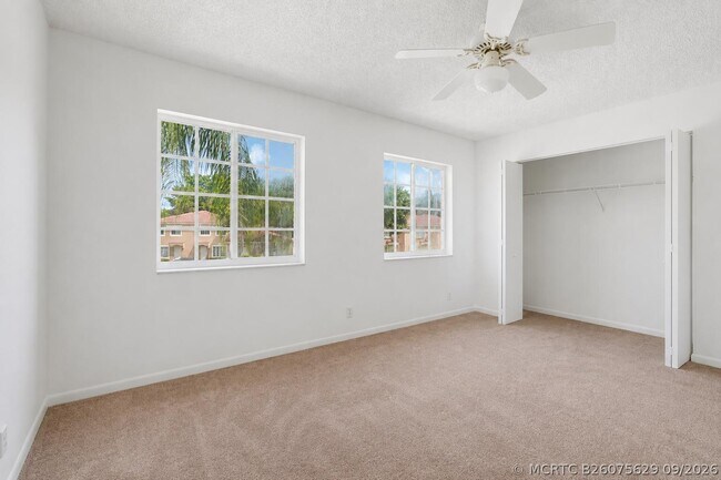 Building Photo - 9767 Kamena Cir