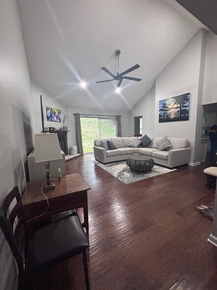 Building Photo - 2563B Pheasant Run