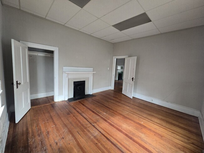 Building Photo - 212 E Capitola Ave