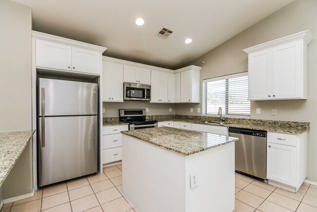 Building Photo - 22272 E Via del Rancho