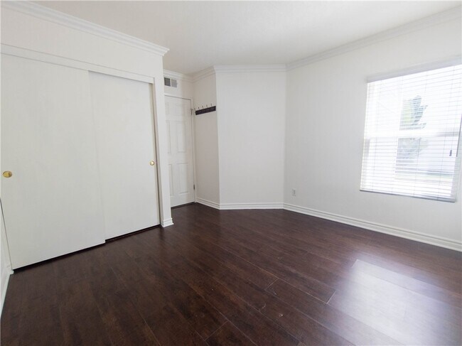 Building Photo - 21032 Primrose Ln
