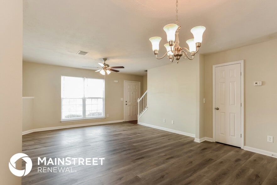 Building Photo - 6058 Cullen Dr