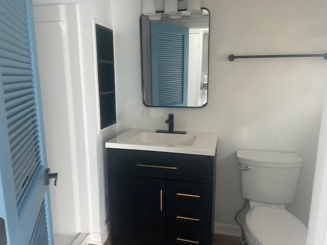 Building Photo - 346 Day Ave SW