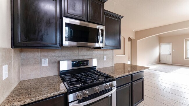 Building Photo - 5506 Casa Calvet Dr