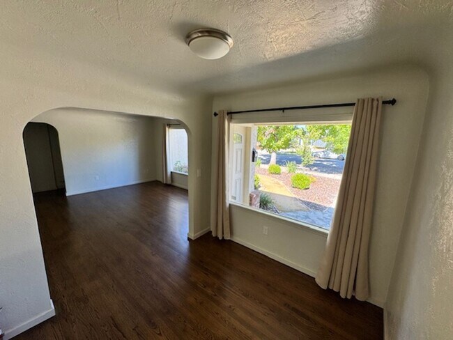 Building Photo - Charming Updated 4-Bedroom Home in the Garden Tract – Hardwood Floors, Central Air, 2-Car Garage ...