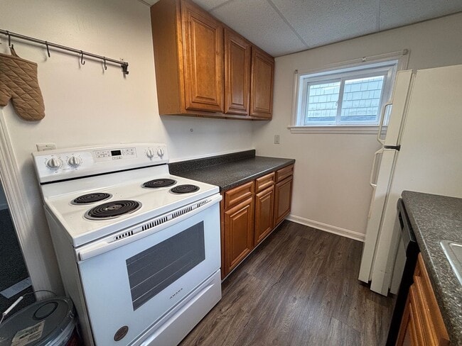 Building Photo - 3 Bedroom Home in Washington