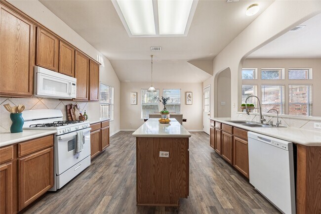 Building Photo - 18739 Appletree Ridge Rd