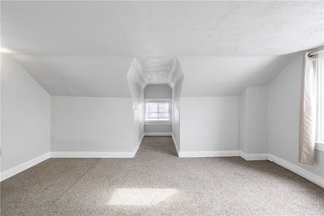 Building Photo - 2322 Patterson St