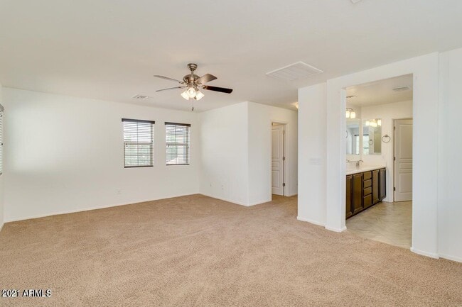 Building Photo - 1705 W Pelican Dr