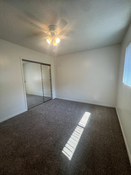 Building Photo - 1551 W Ball Rd