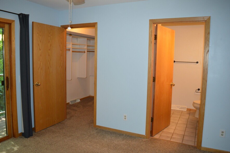 Building Photo - 133 Ponwood Cir