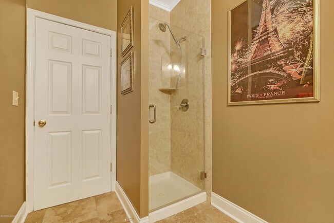 Building Photo - 18 Mariners Bend