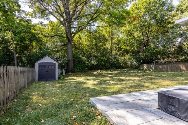 Building Photo - 2037 Sutter Pkwy