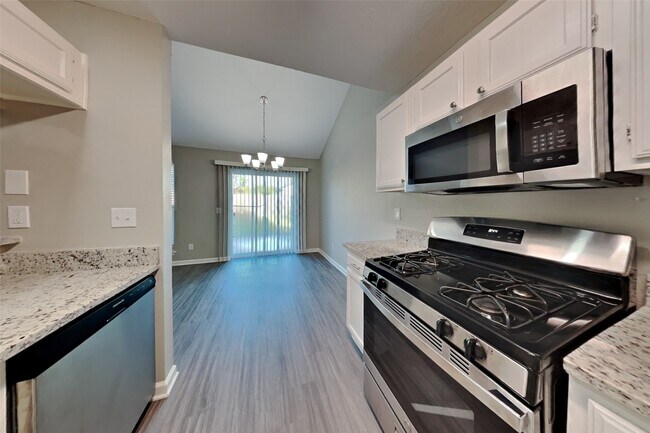 Building Photo - 2527 Anthony-Hay Ln