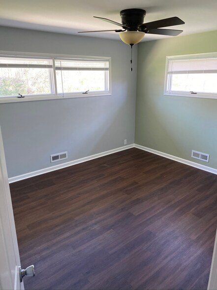 Building Photo - 4152 Sawyer Rd