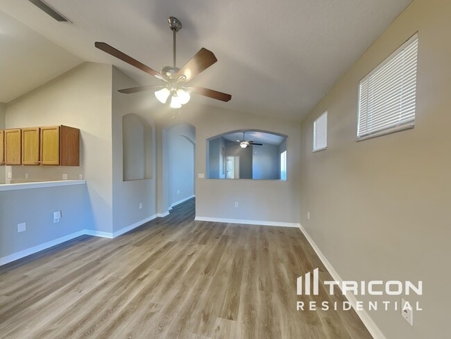 Building Photo - 3602 Heron Island Dr