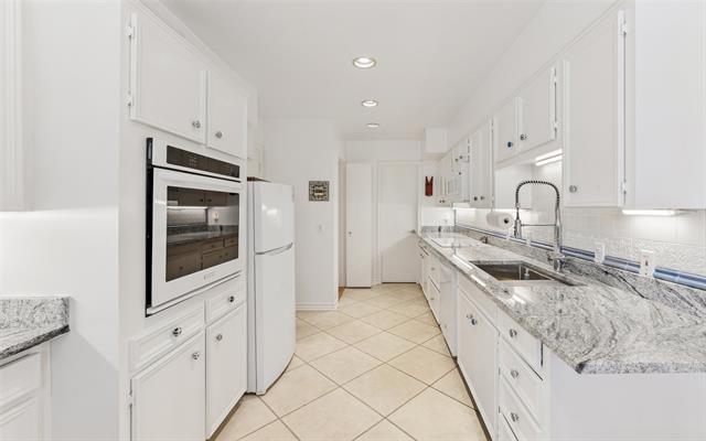 Building Photo - 6311 Bandera Ave