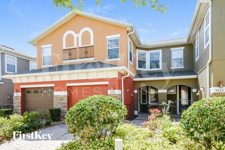 Building Photo - 9576 Silver Buttonwood St