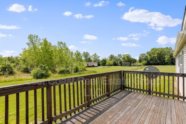 Building Photo - 123 Battlefield Dr