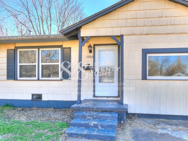 Building Photo - 1/2 OFF 1ST MONTH'S RENT! 3 Bed/1 Bath Single Family Home Available Now! Within 5 miles of TAFB!