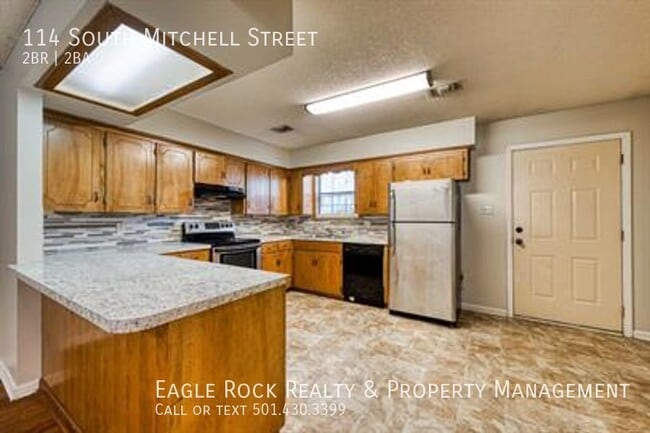 Building Photo - 114 S. Mitchell St. Conway AR 72034