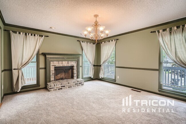 Building Photo - 1010 Maidstone Ct