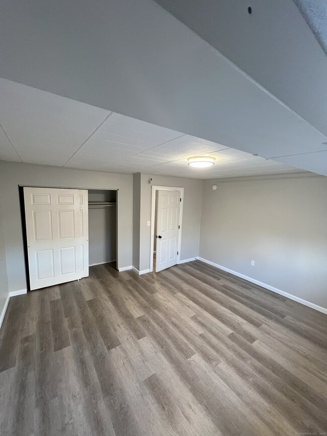Building Photo - 330 Blake St