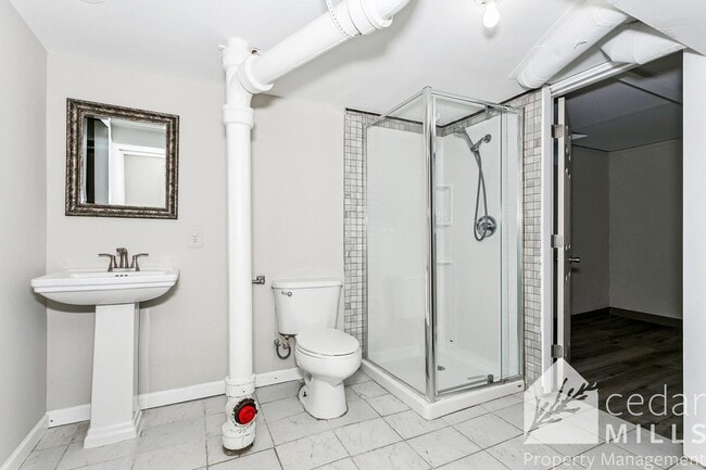 Building Photo - Family Friendly Home in Oakwood Estates