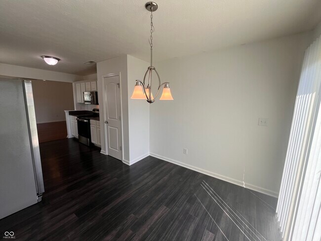 Building Photo - 5771 White Pine Rd