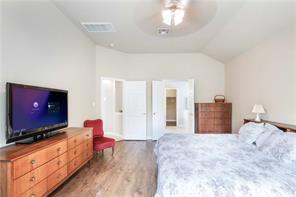 Building Photo - New Wood Floors!