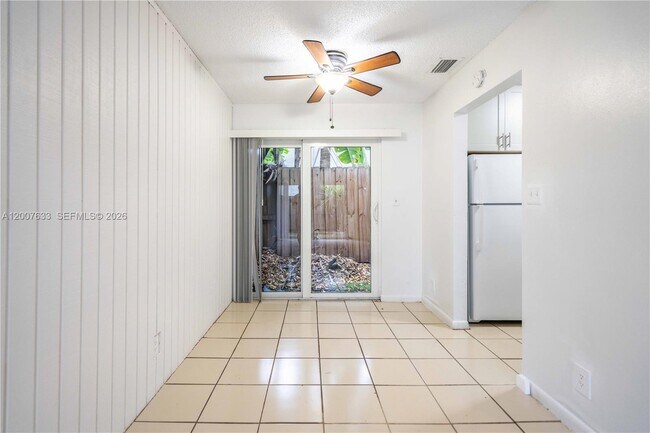 Building Photo - 600 N Rio Vista Blvd