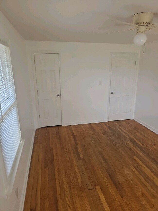 Building Photo - 7802 Columbine Dr