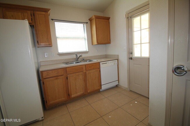 Building Photo - 14009 Robert Ituarte Dr