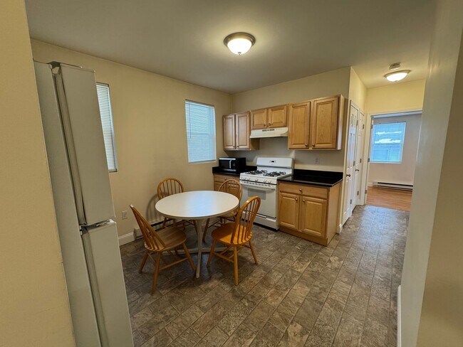 Building Photo - 220 Middlesex Ave