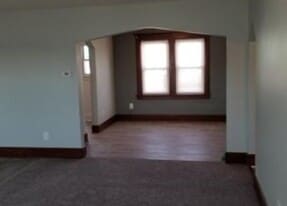 Building Photo - 1653 Kenmore Ave