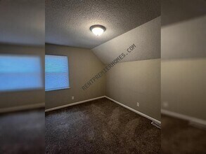 Building Photo - 7012 Comanche Dr