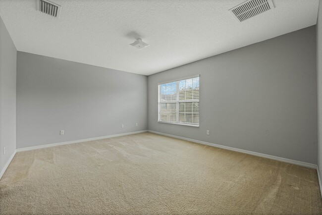 Building Photo - Spacious Water View 3/2.5/1 Winter Park To...